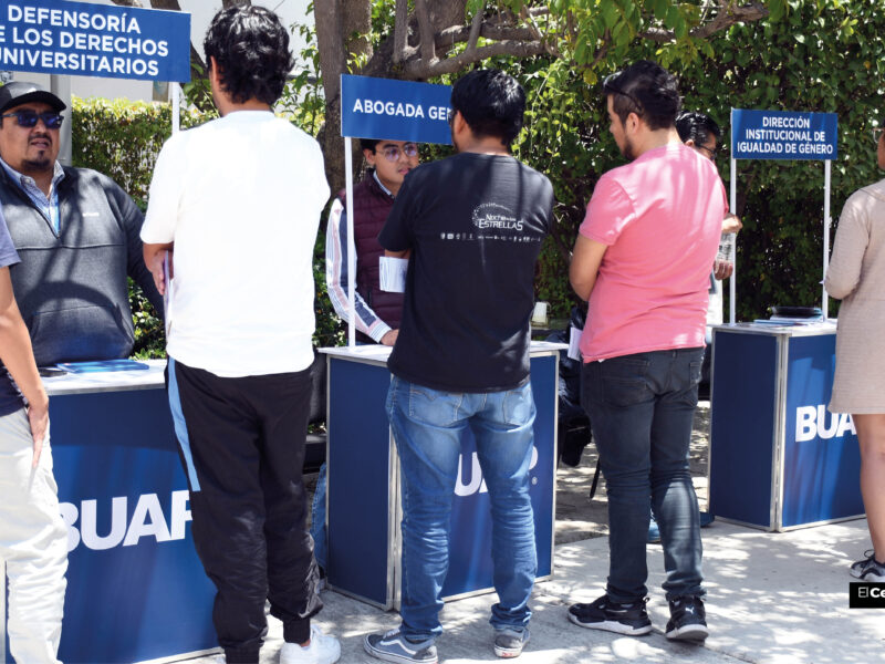 Instala BUAP módulos de Atención a la Comunidad Universitaria