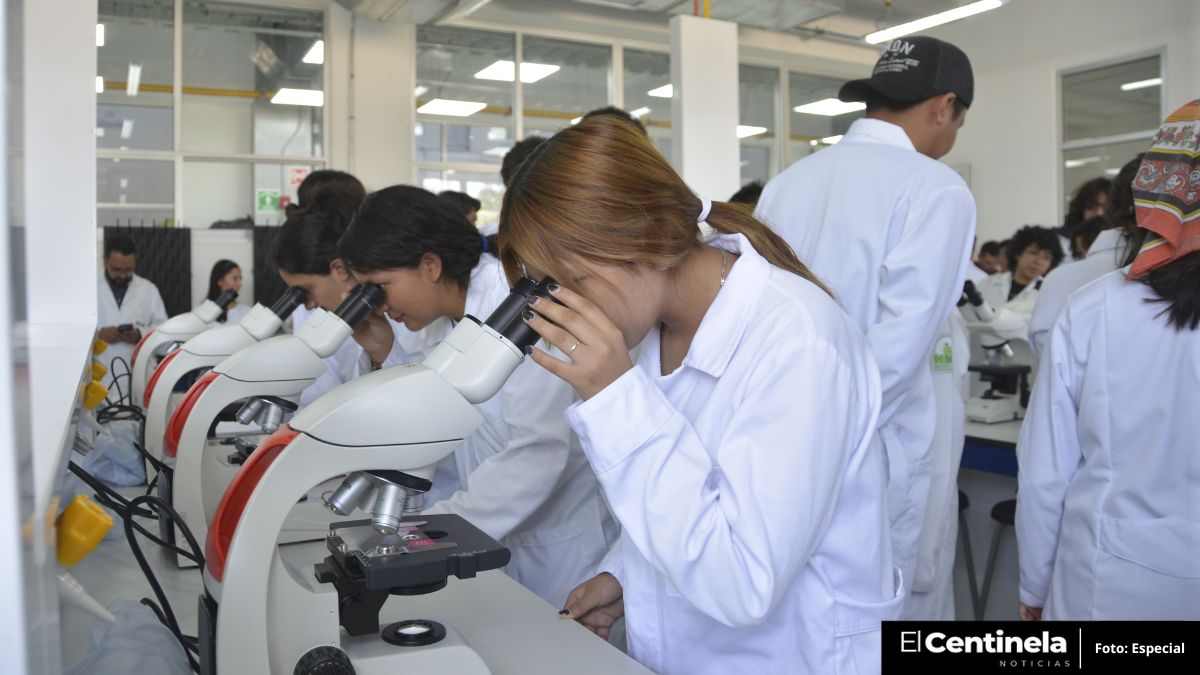 BUAP estrena en CU2 nuevo EMA 10 con 14 multilaboratorios