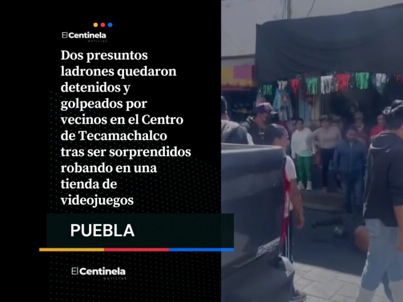 Locatarios detienen y golpean a dos presuntos ladrones en el centro de Tecamachalco