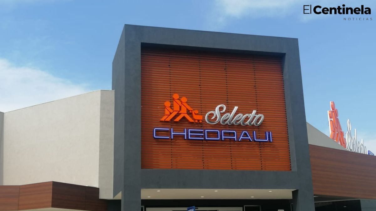 Empacadores adultos mayores denuncian malos tratos en Chedraui Selecto de Barrio Cascatta