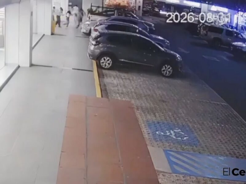 Roban Coppel de Lomas de Angelópolis y se llevan más de 20 mil pesos, ladrones escaparon con el botín en motocicleta