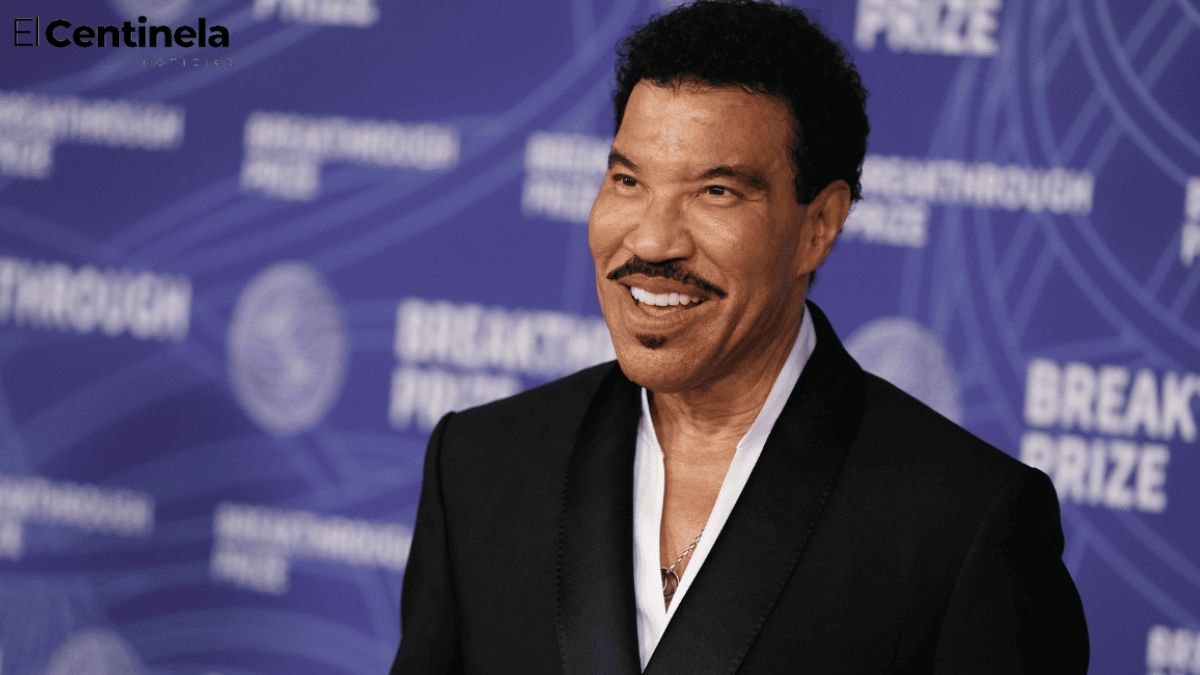Lionel Richie es hospitalizado tras concierto en St. Louis, reportan deshidratación