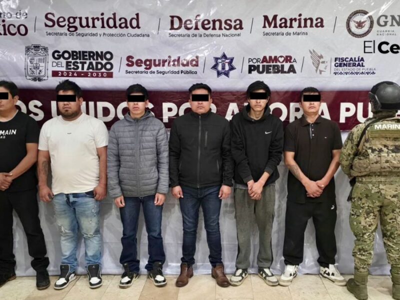 Detienen a seis integrantes de “Los Millonarios” por robos de autos y casas en Puebla